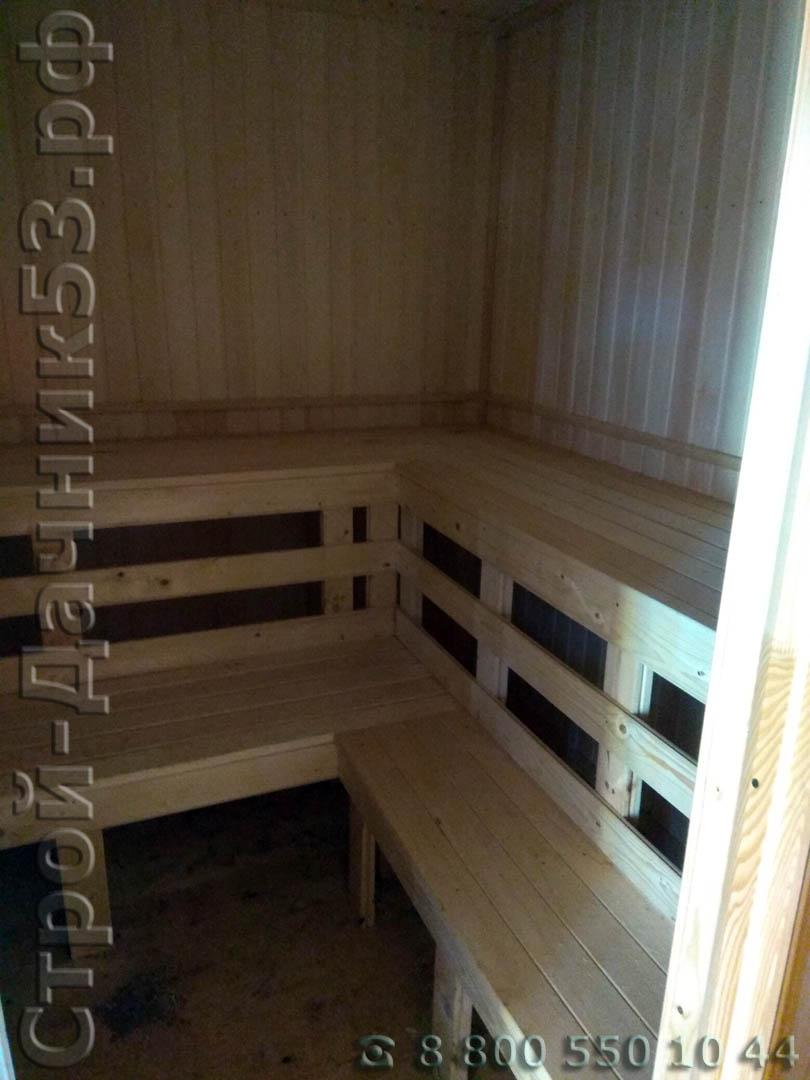 Парная обшита липовой вагонкой и установленными пологами