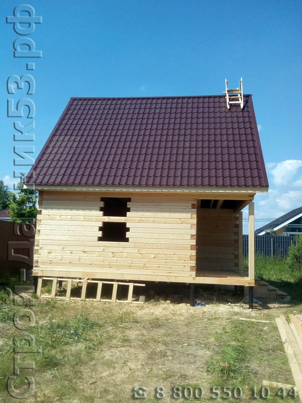 Вид бани со стороны комнаты отдыха