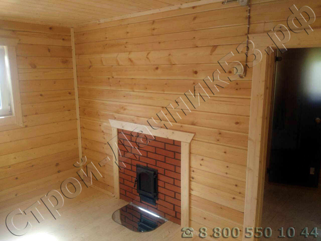 Печь обложенная кирпичом в комнате отдыха