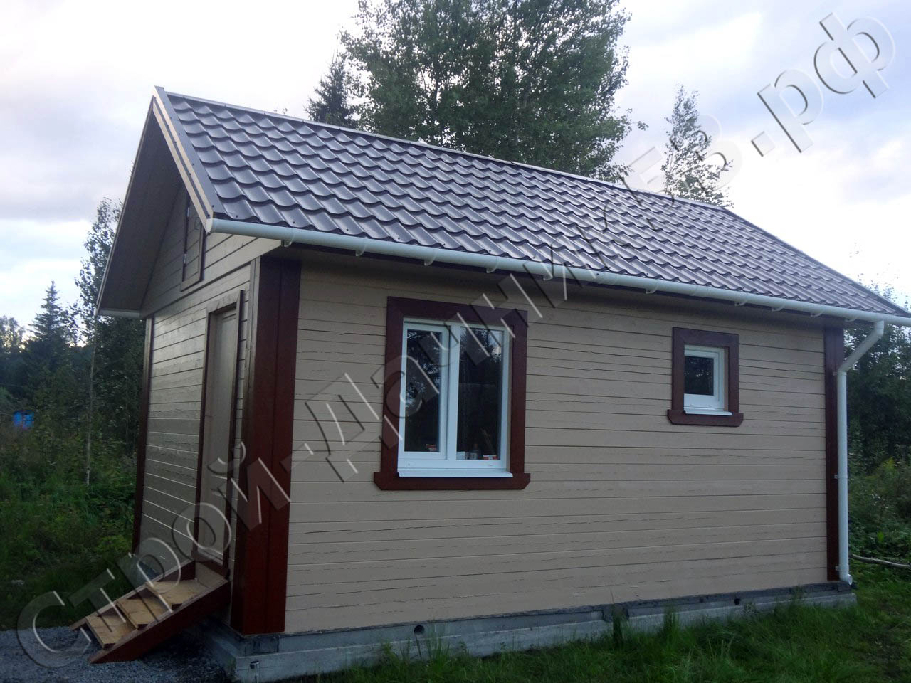 Вид бани с боку