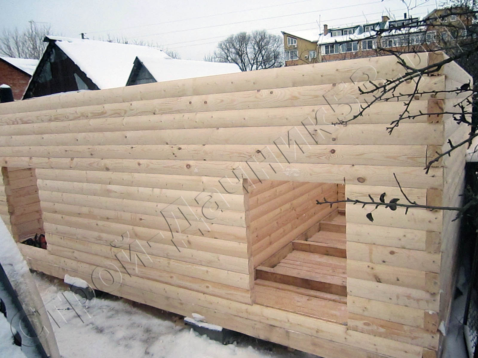 Закончен монтаж сруба