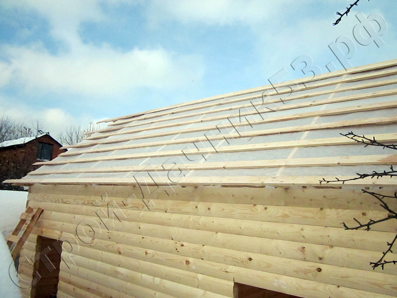 Монтаж стропильной системы и обрешетки кровли