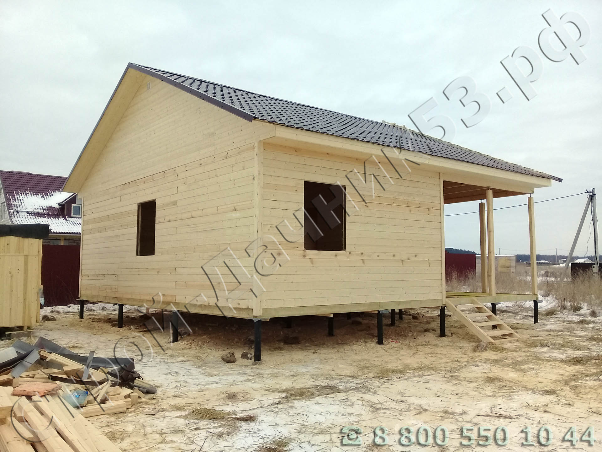 Задняя сторона дома