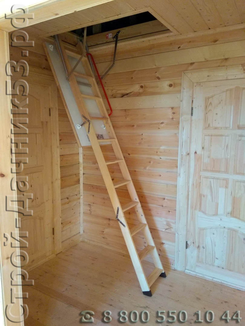 Заводская лестница на чердачное помещение