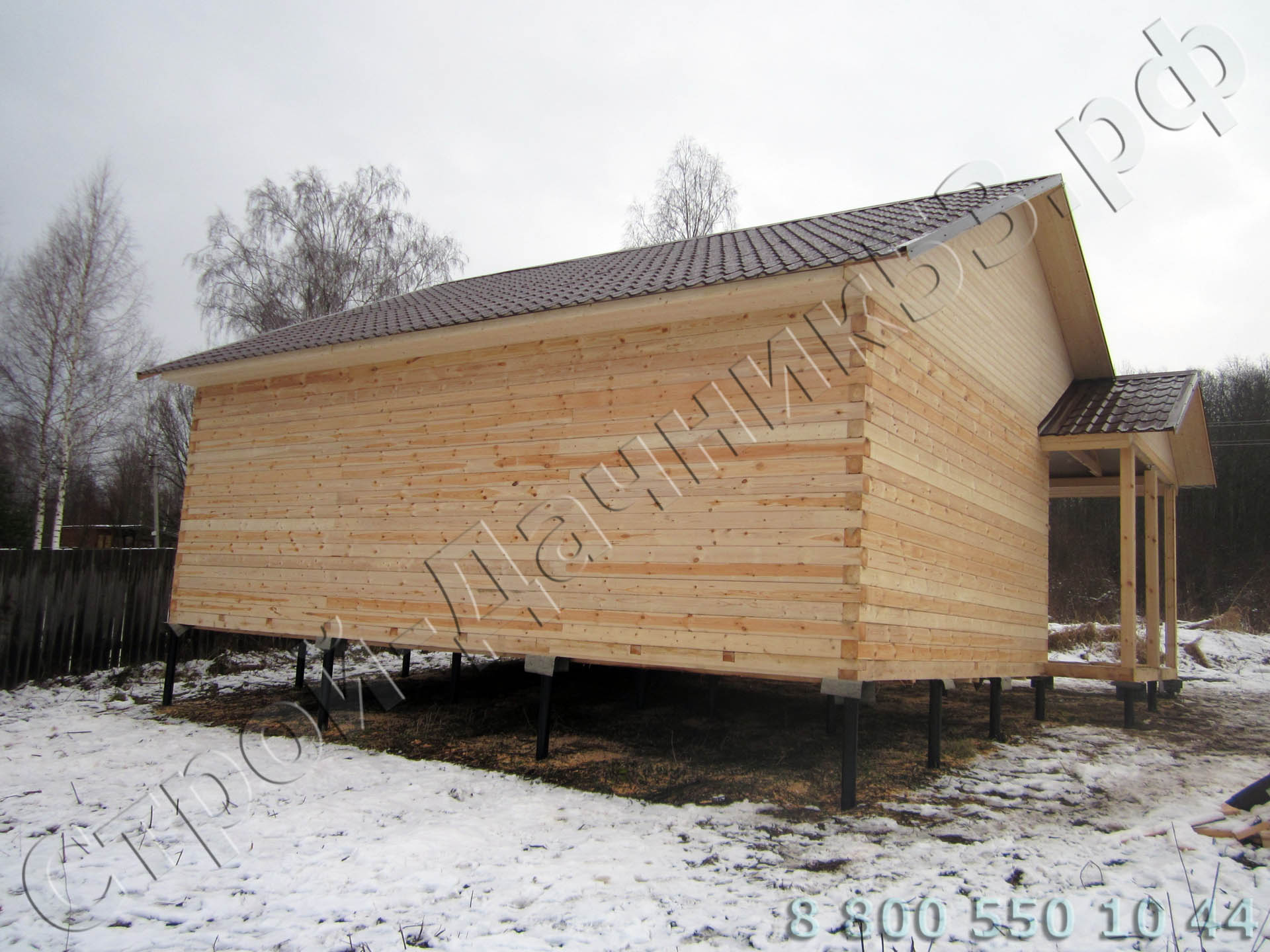 Задняя сторона дома