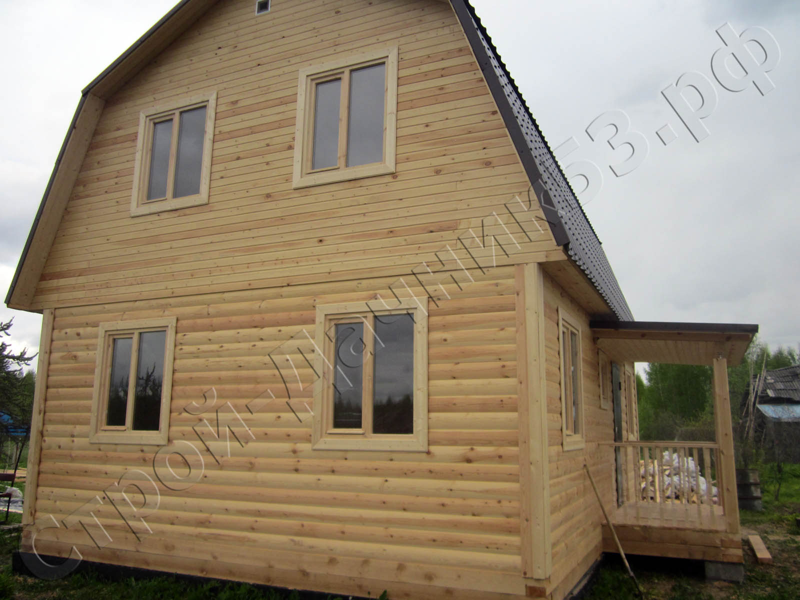 Деревня Максимовское Вологодская область Череповецкий район вид дома с фасадной стороны