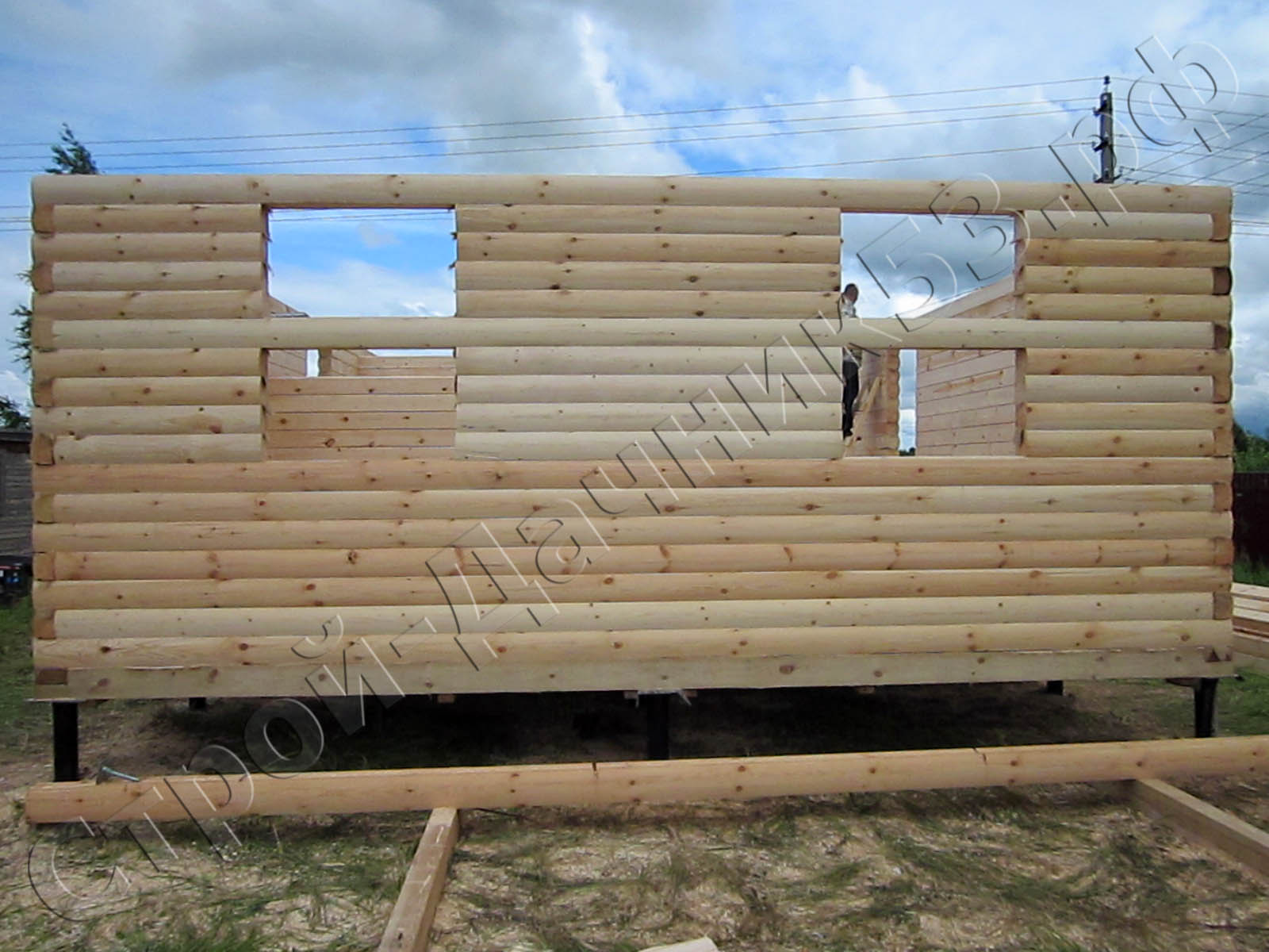 Задняя сторона сруба