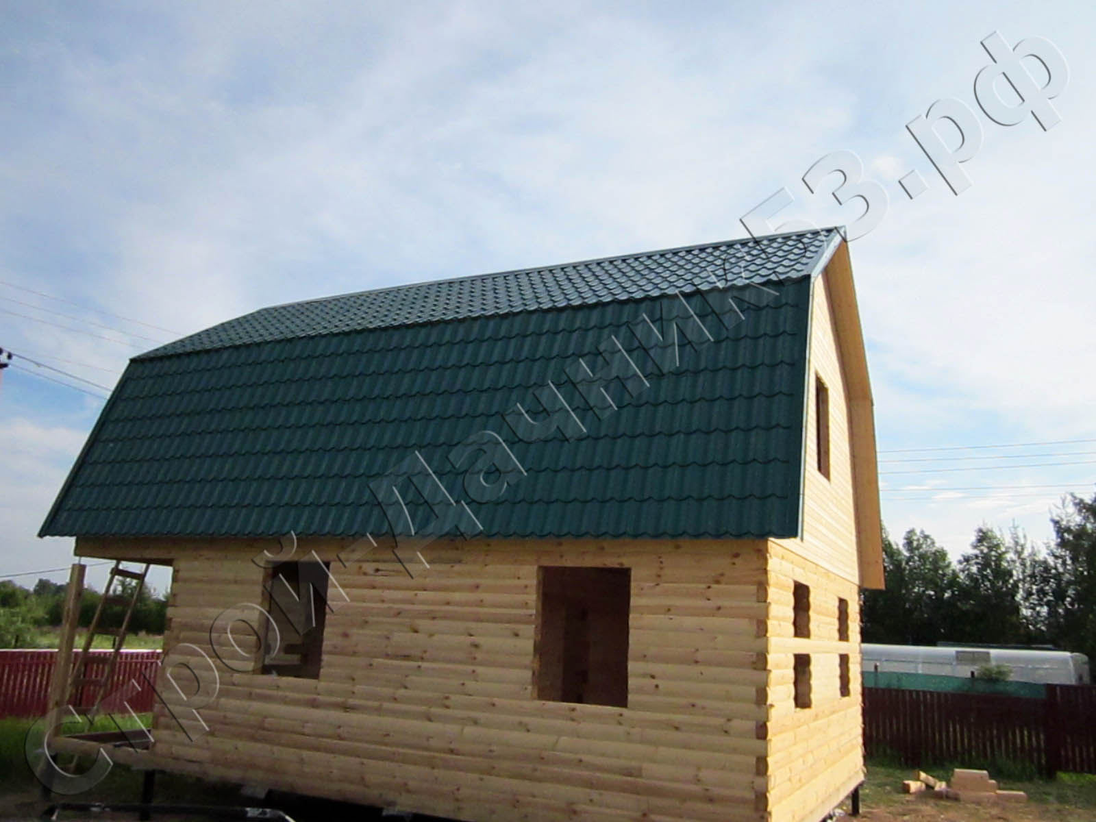 Монтаж кровли закончен