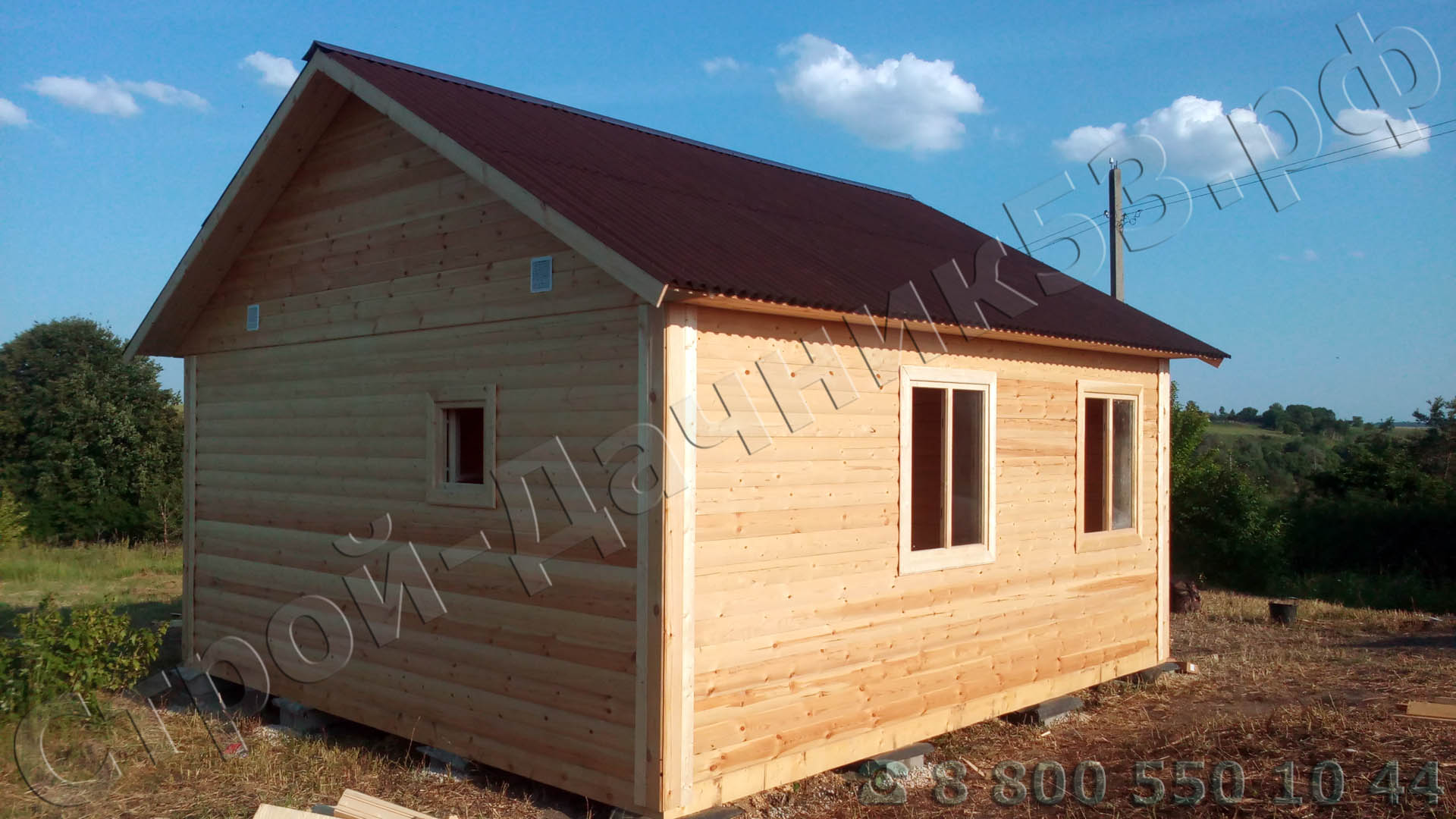 Задняя сторона дома