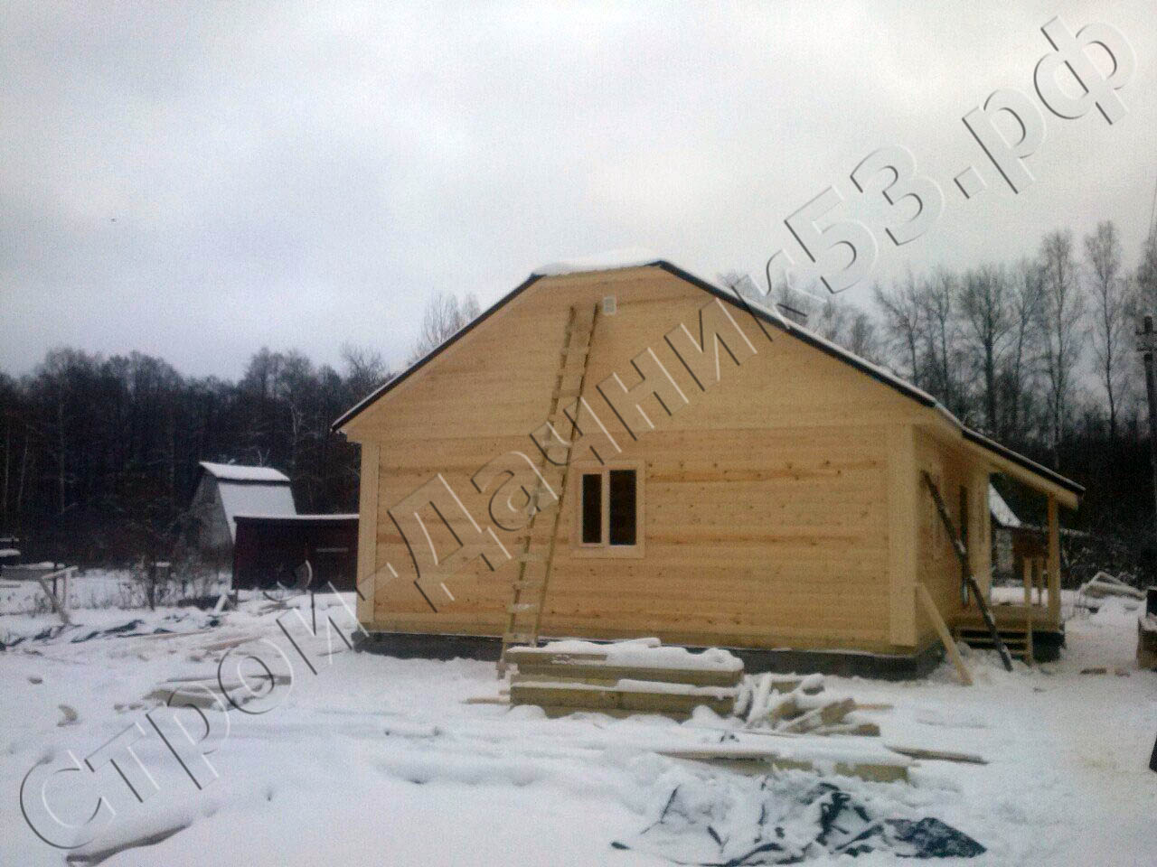 Вид дома с восточной стороны