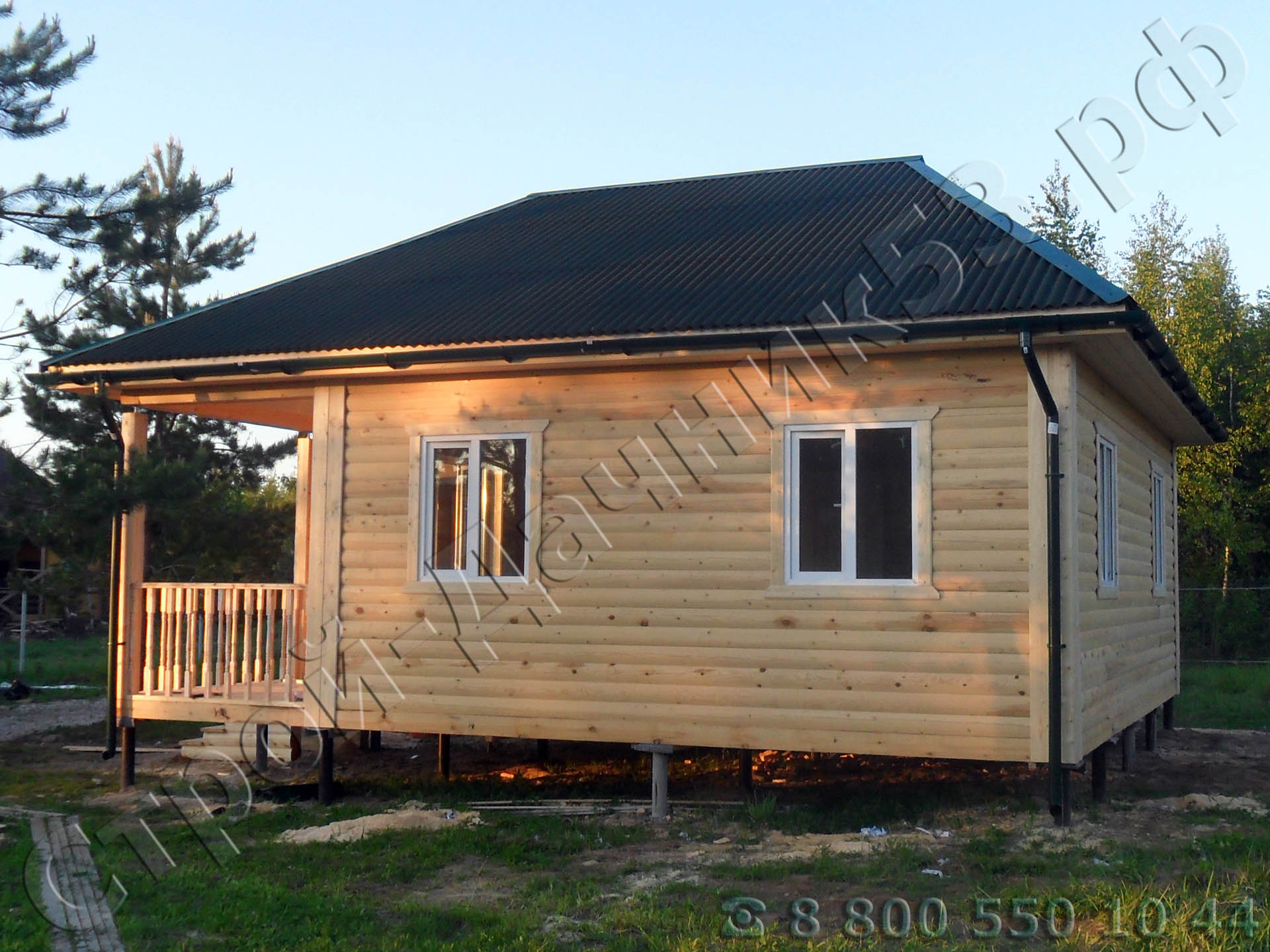 Вид дома с боку, гостинная, комната