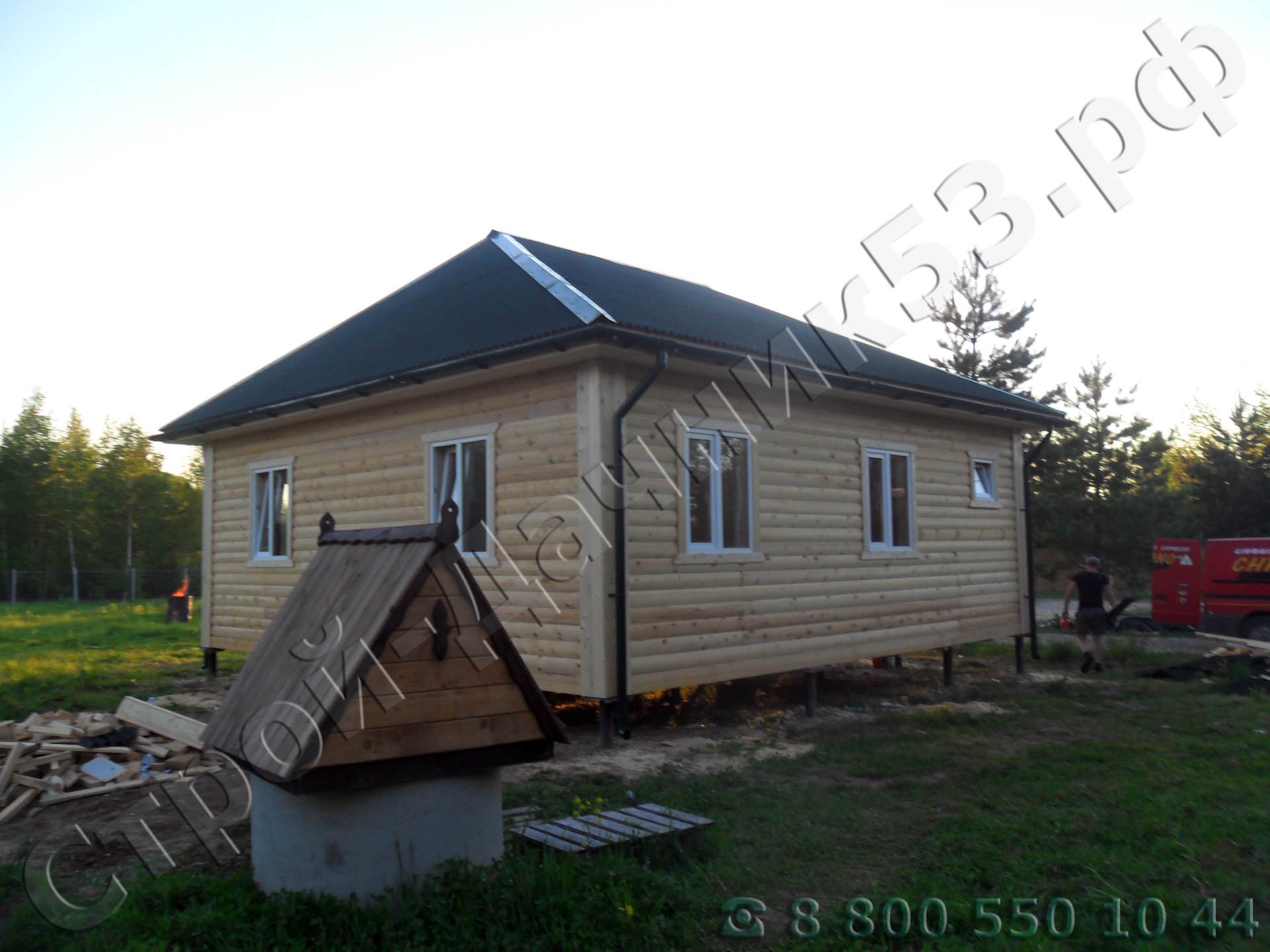 Вид дома с задней стороны