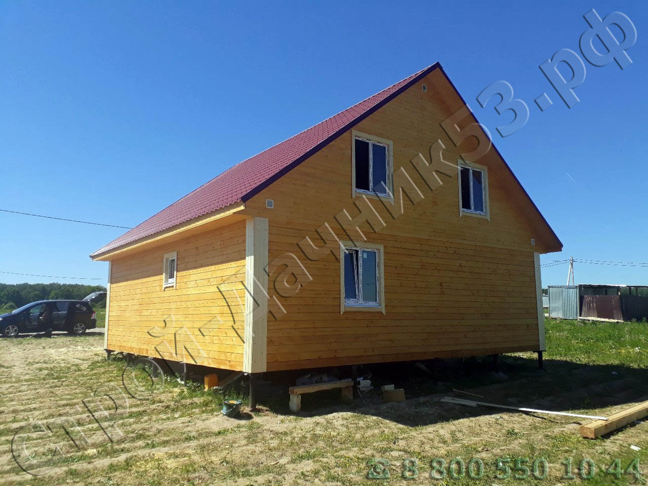 Вид дома с задней стороны