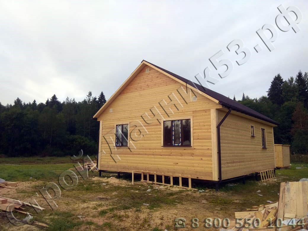 Вид дома с боковой стороны