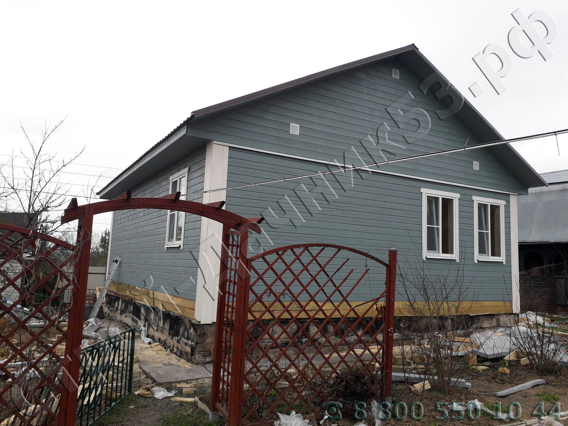 Вид дома с боку