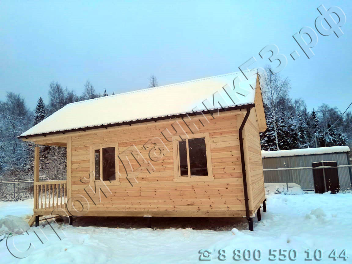 Вид дома с задней стороны