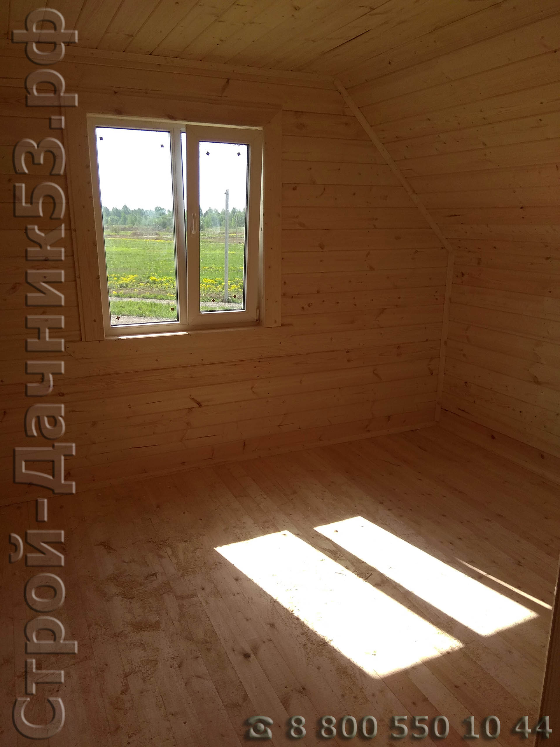 Мансардный этаж, комната установлены металлопластиковые окна