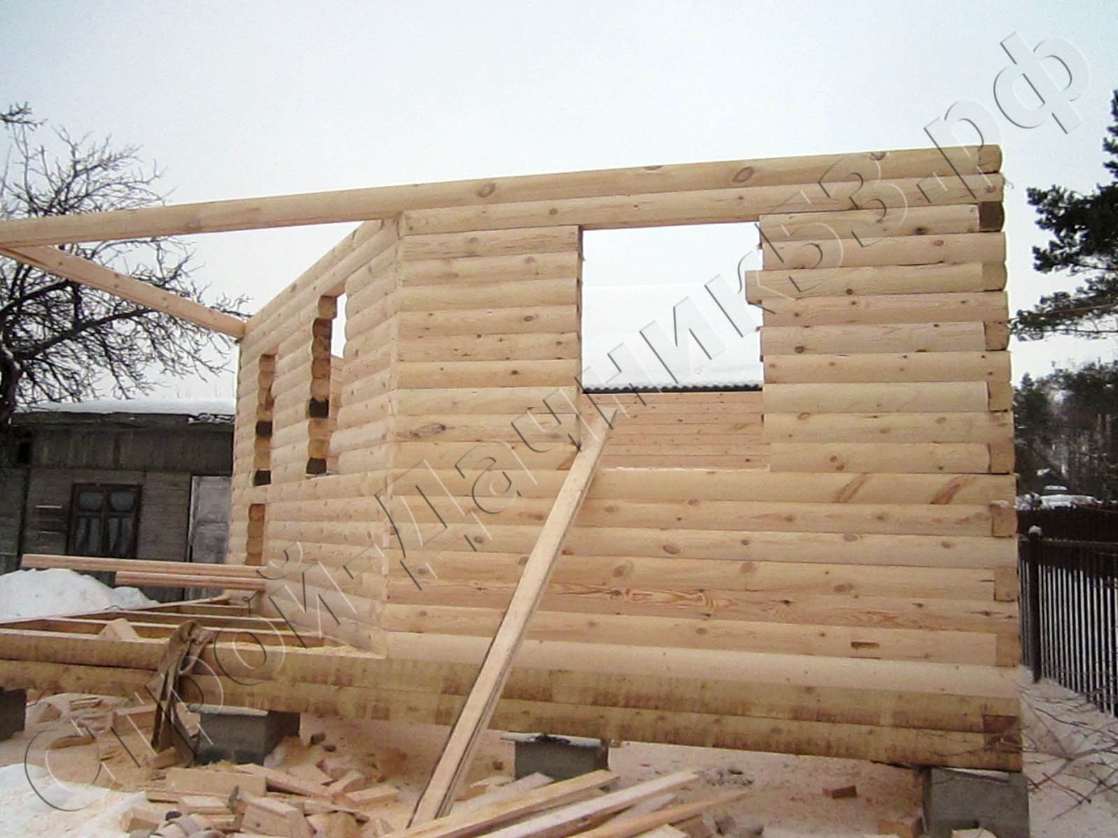 Пятиугольный сруб дома