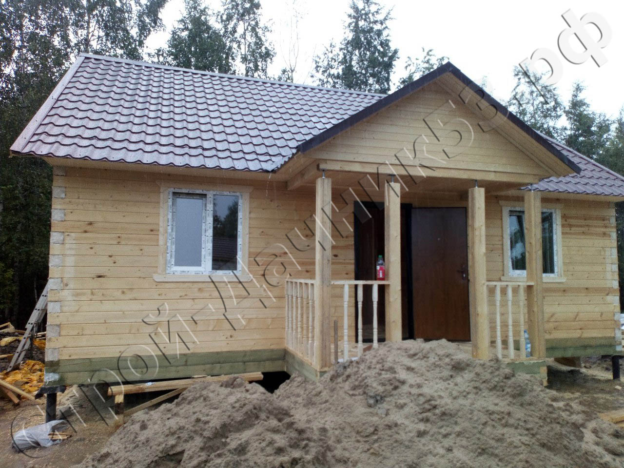 Вид дома со стороны террасы лицевая часть