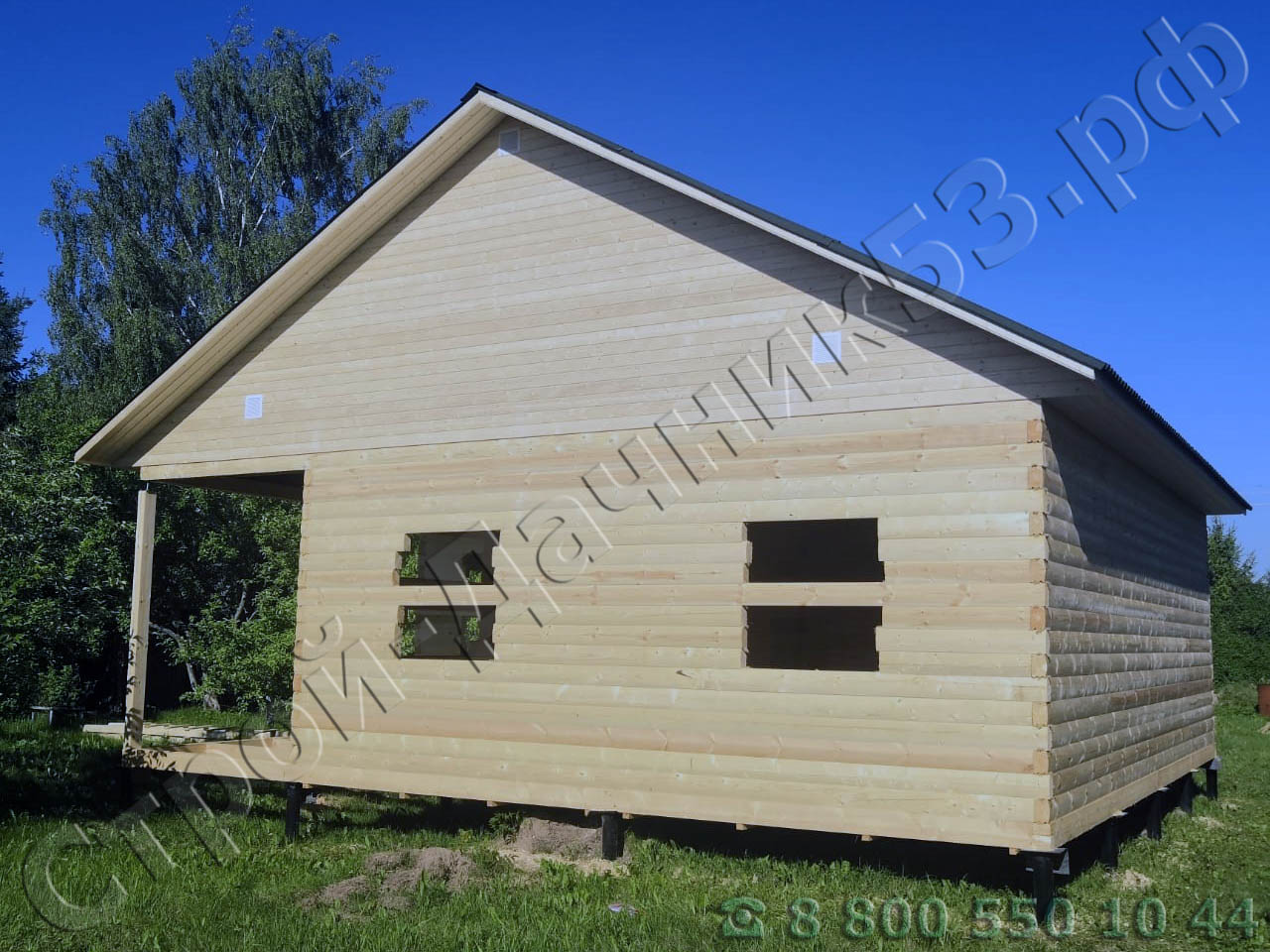 Деревня Малая Листовка, Псковская область, Псковский район. Одноэтажный дом 8 × 8 м из профилированного бруса, «без отделки»
