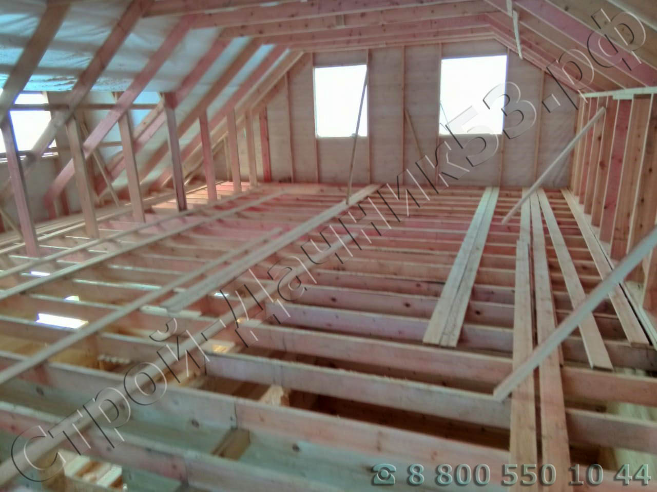 Вся конструкция мансардного этажа обработана антисептиком «Сенеж»