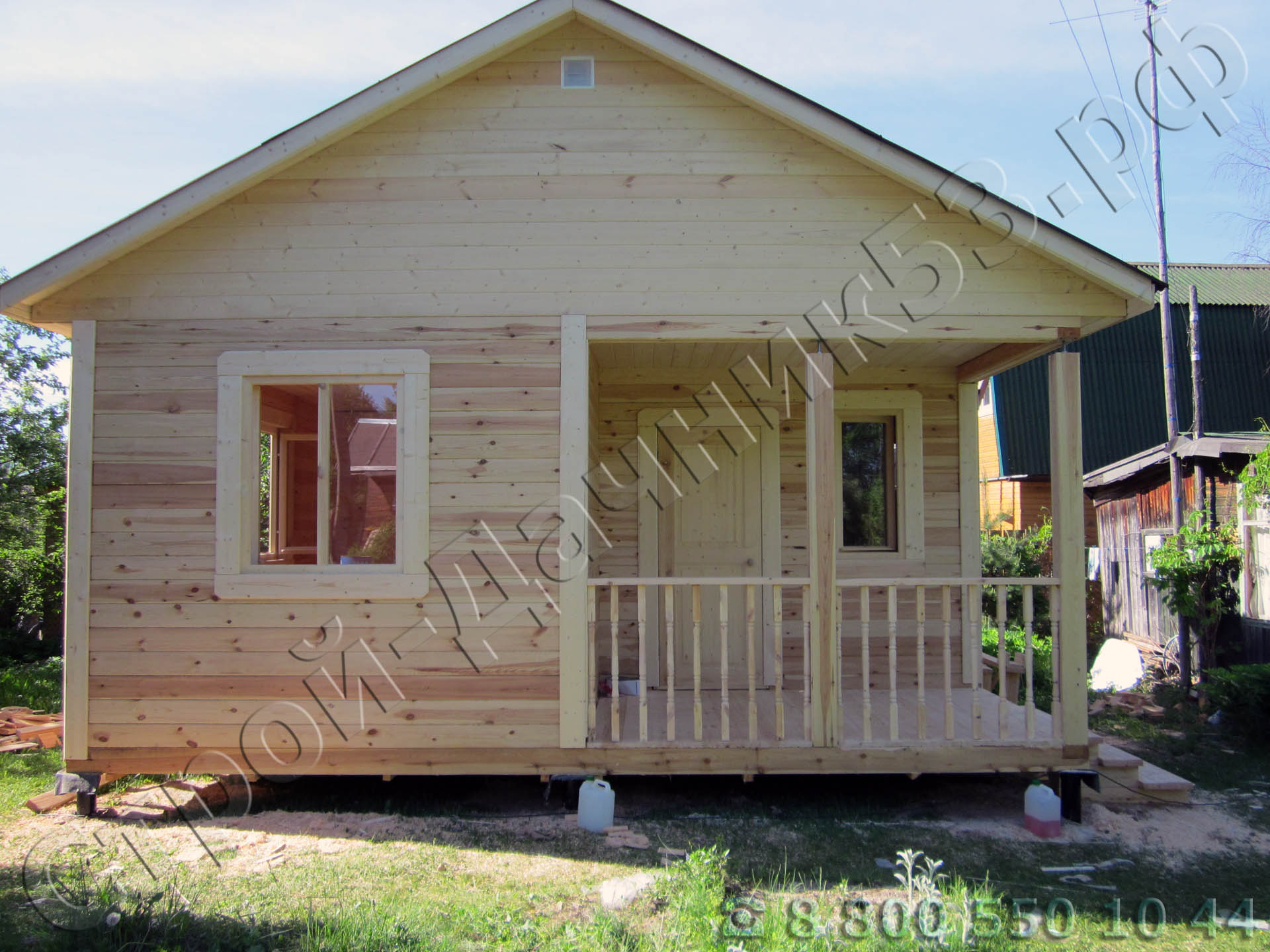 Фасад, вид дома со стороны террасы