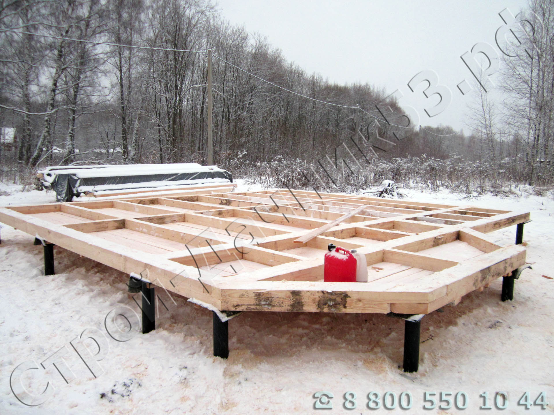 Основание дома на свайно-винтовом фундаменте