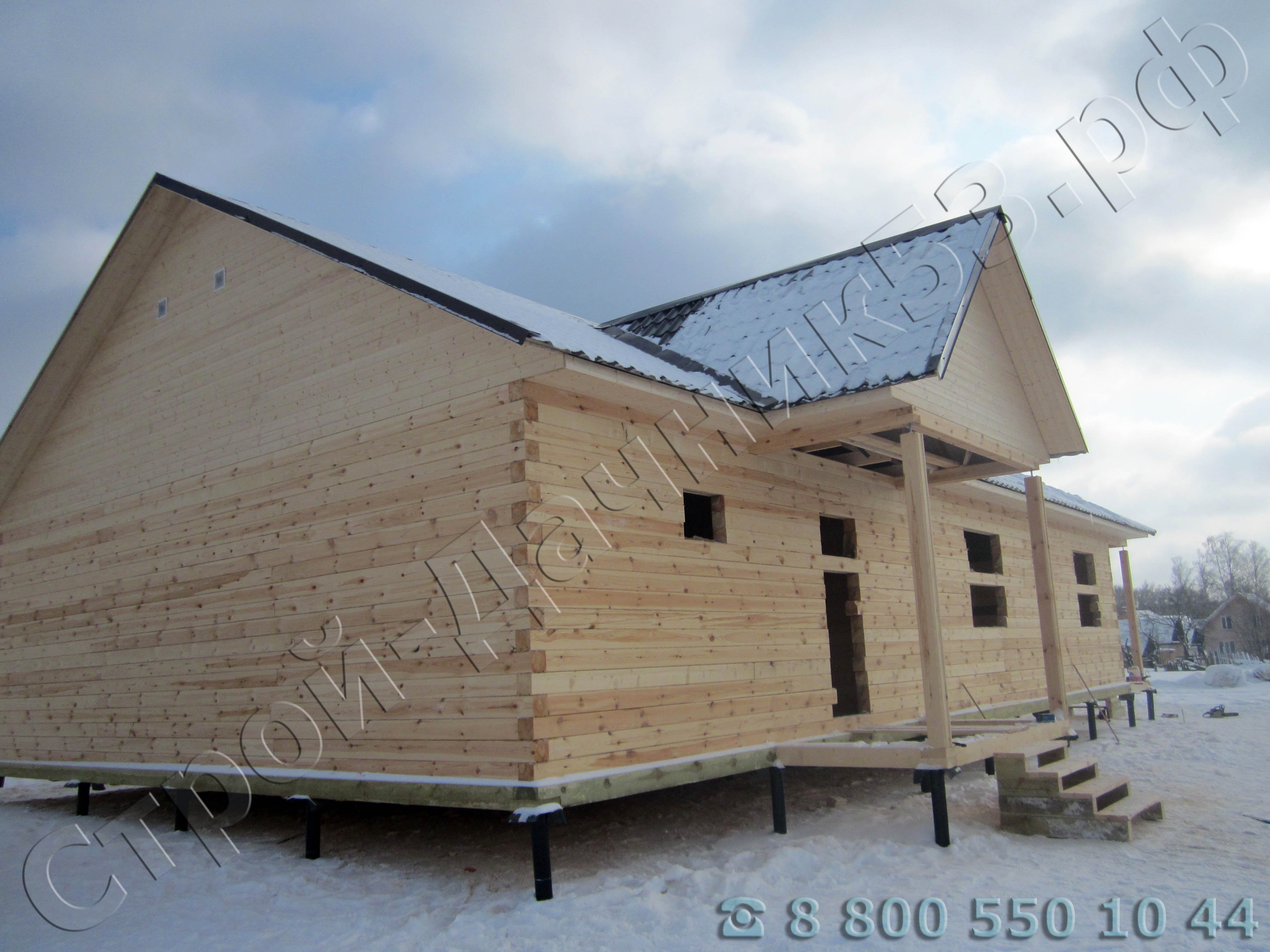 Вид дома с боку левая сторона