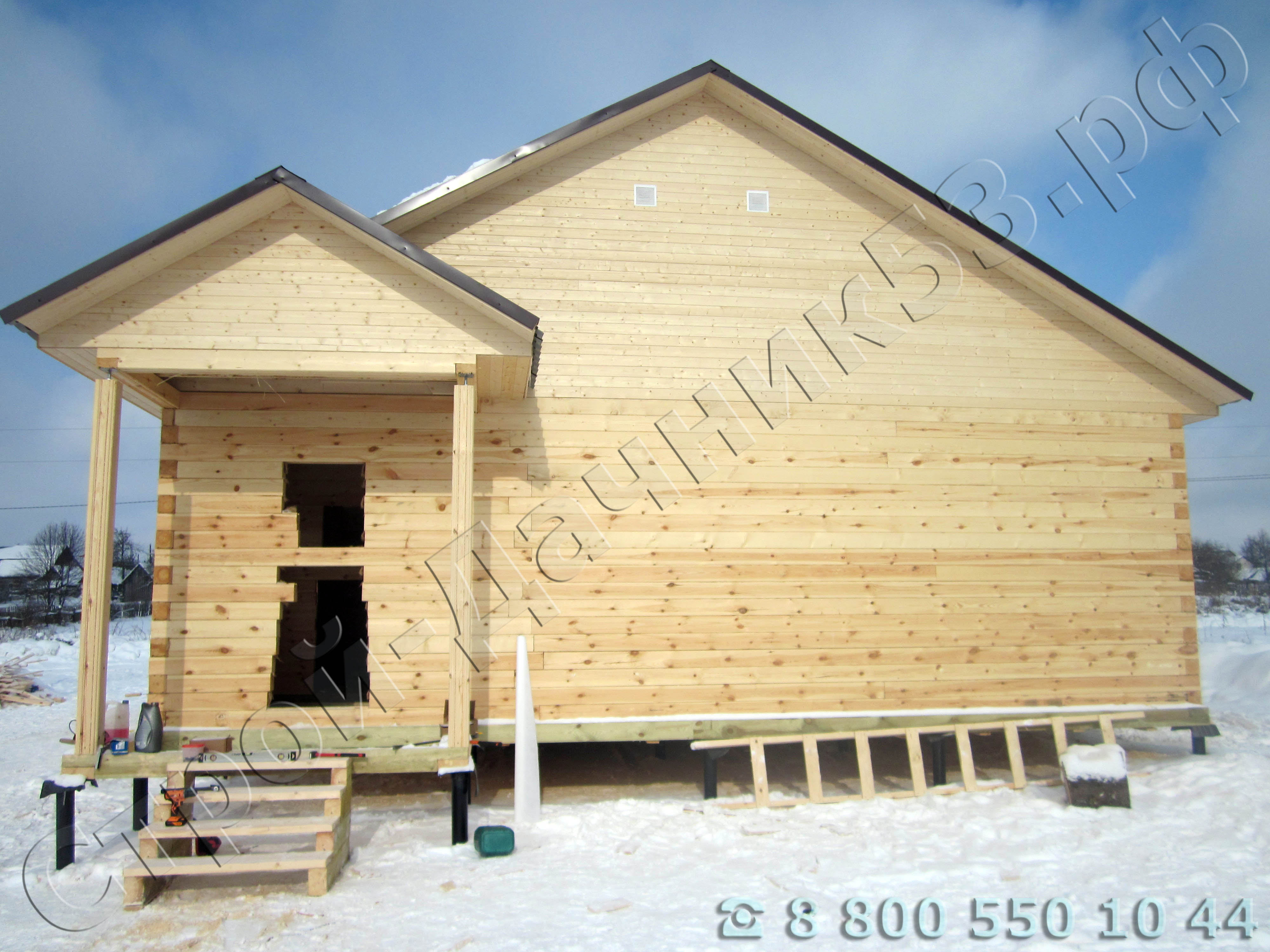 Вид дома с боку правая сторона