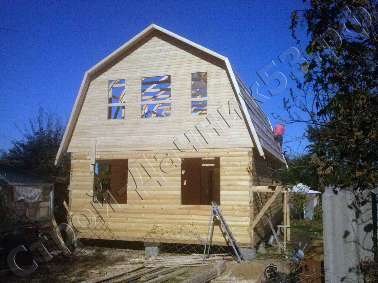 Монтаж пароизоляции кровли и обрешетки